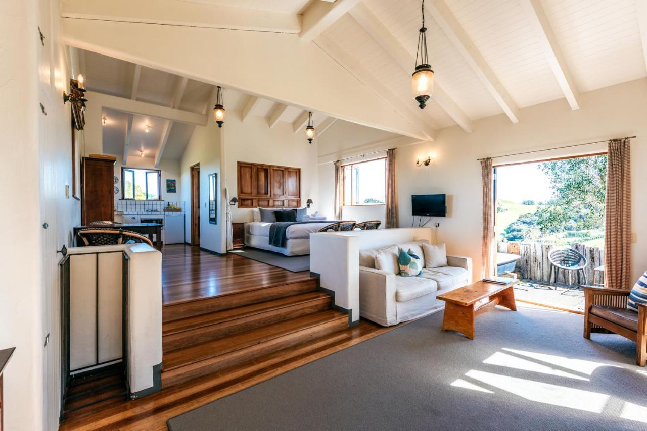 Hotel The Loft At Cypress Ridge Estate Onetangi Exterior foto
